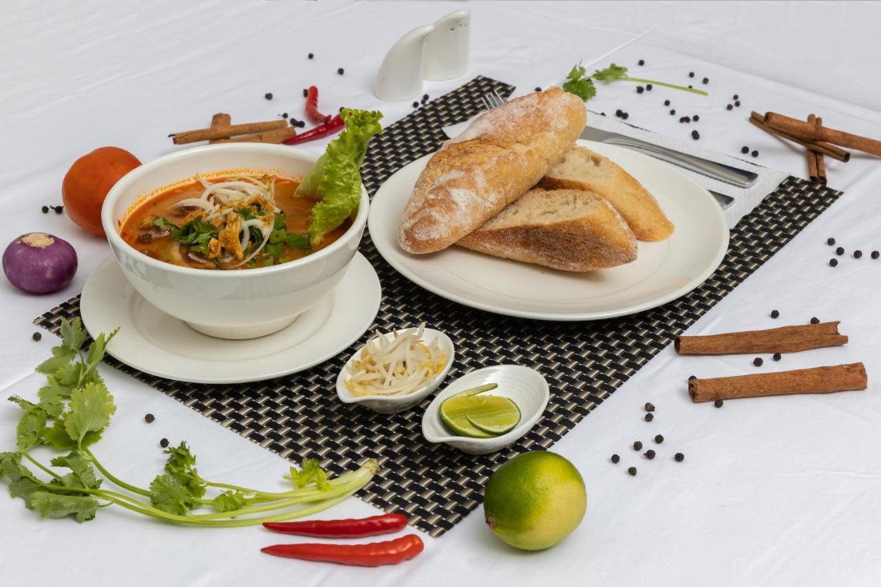 Blanc Smith Hotel 시엠리아프 외부 사진