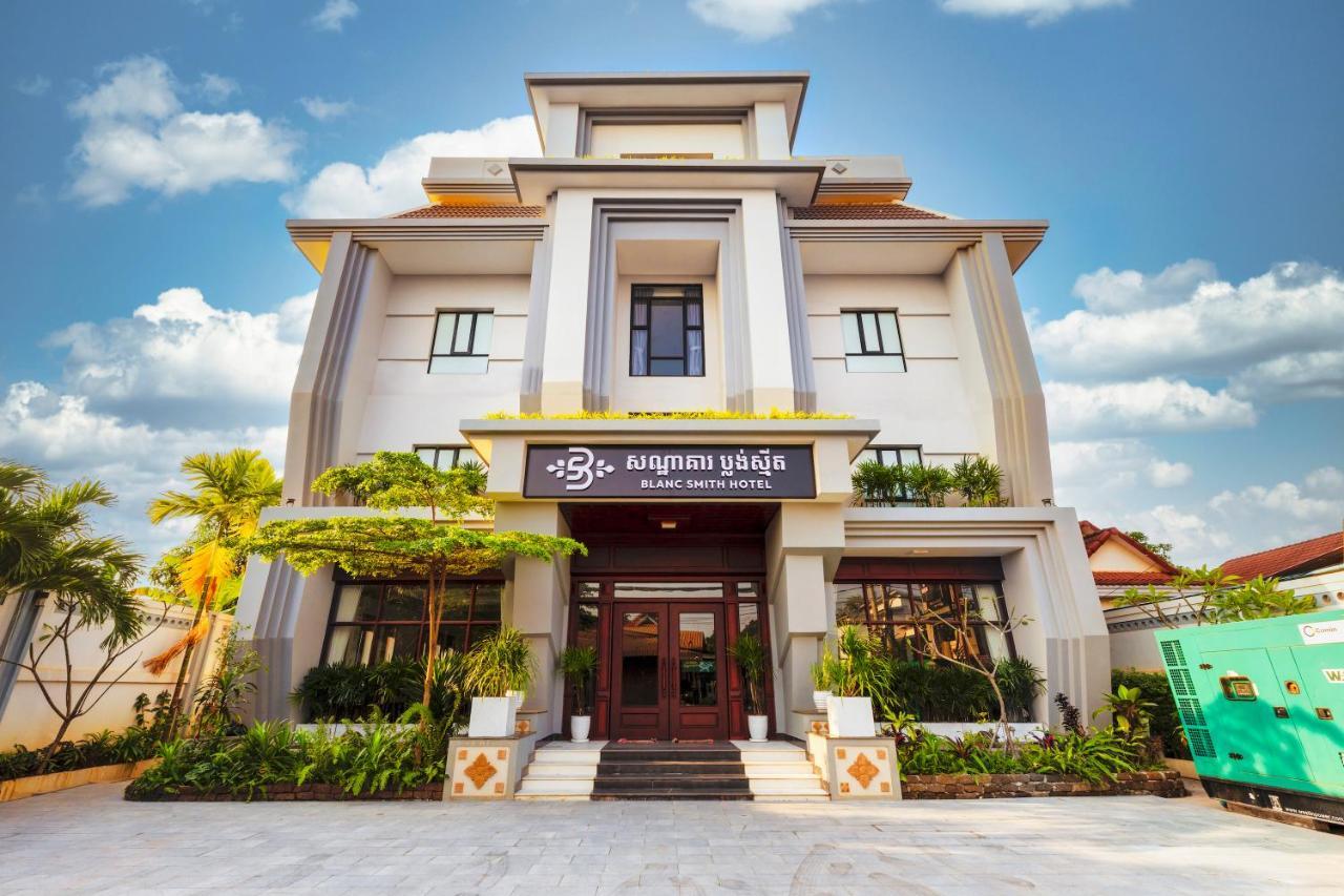 Blanc Smith Hotel 시엠리아프 외부 사진